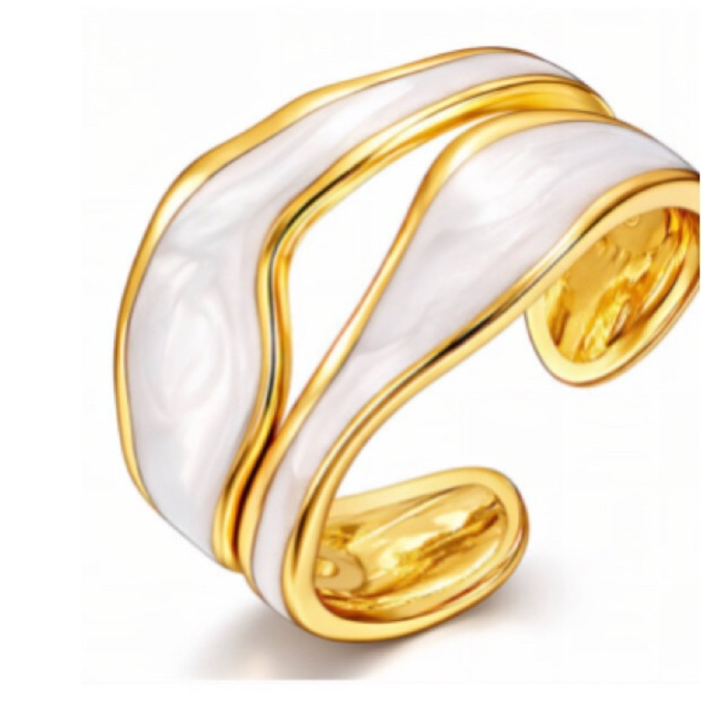18 k gold plated Elegant Gold and White Wave Ring